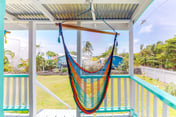 Cozy studio cabana with WiFi, partial AC, deck, yard, kitchenette & grill