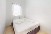 Cozy island retreat with WiFi, functional kitchenette and near to restaurants