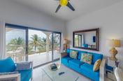 Oceanfront apartment on the beach with great ocean views, pool, WiFi & AC