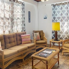 Apartment w pool, garden view, WiFi, partial AC - 1 block to the sea