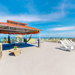 Inviting apartment w ocean views, a shared rooftop, laundry, WiFi & partial AC