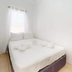Cozy island retreat with WiFi, functional kitchenette and near to restaurants