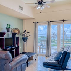 Oceanfront home with pool, breathtaking views, central AC & 2 large balconies