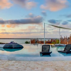 Lagoon-front studio with water access, infinity pool, & AC
