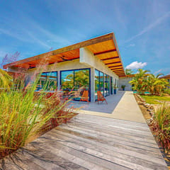 Luxury water view villa with splash pool, high speed WiFi & dog-friendly vibes