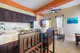 Charming apartment w amazing rooftop view, WiFi & partial AC - walk everywhere