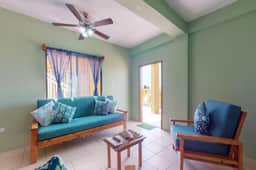 Well-located apartment with rooftop views, free WiFi, partial AC & full kitchen