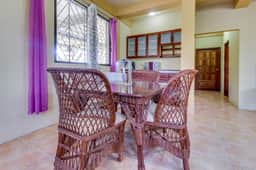 A new home in a great neighborhood w WiFi, AC - near Maya ruins