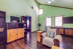Comfortable home w casual island vibes, WiFi & partial AC - near the beach & town
