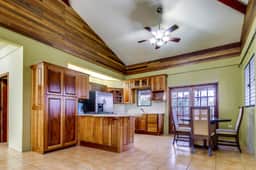 New Home w Balcony, WiFi, Partial AC & Great Neighborhood - Ideal for Day Trips
