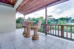 New Home w Balcony, WiFi, Partial AC & Great Neighborhood - Ideal for Day Trips
