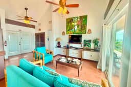 Lagoon-front suite with a balcony, breathtaking views, AC & a pool