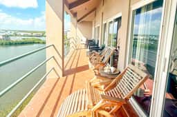 Lagoon-front suite with a balcony, breathtaking views, AC & a pool