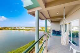 Seaside Waterfront Condo w Ocean View, Pool, Central AC & WiFi - Dogs OK