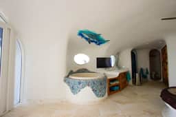 Unique waterfront studio with AC, pool, bikes, & kayaks