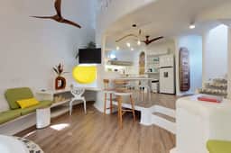 Lagoon view retreat villa with pool, private hot tub, & AC