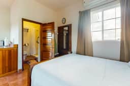 Cozy studio near town with an ocean view, free WiFi, partial AC & shared deck