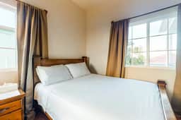 Cozy studio near town with an ocean view, free WiFi, partial AC & shared deck
