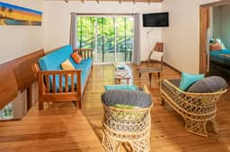 Tropical oasis with pool, large deck, modern amenities & perfect for unwinding