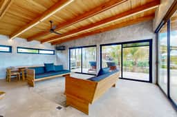 Tranquil canal-view villa with WiFi, dog-friendly space & open layout