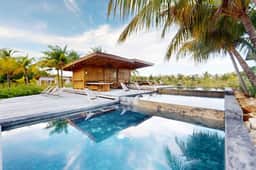 Relaxing lagoonfront villa with private pool, dock, cafe & on-site spa