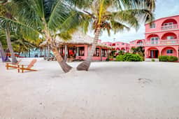 Ocean-view apartment in a beachfront resort with shared pool, WiFi & partial AC