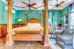 Two Riverfront Suites with Shared Infinity Pool, Balcony Views, WiFi, AC - Dogs OK - Image 2