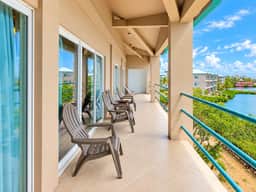 Renovated 2BR with Sunset Views at Mara Laguna - Image 4