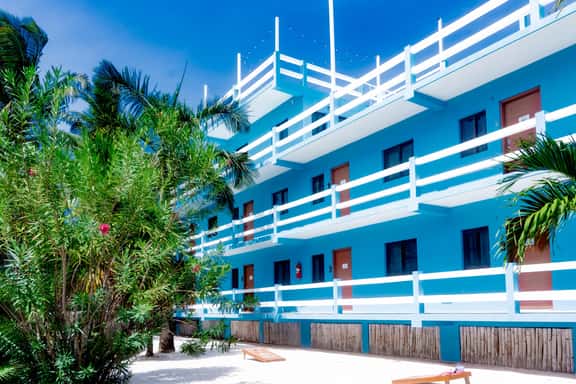 Affordable Suite on Gated Property with Rooftop Deck, WiFi, AC, and Shared Pool - Image 1