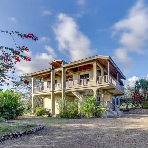 New Home w Balcony, WiFi, Partial AC & Great Neighborhood - Ideal for Day Trips - Image 1