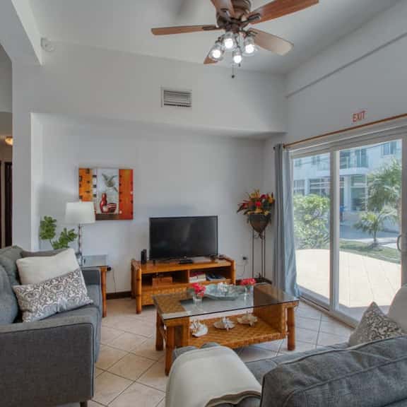 Ground-level condo w WiFi, central AC, & pool - walk to the beach - Image 1