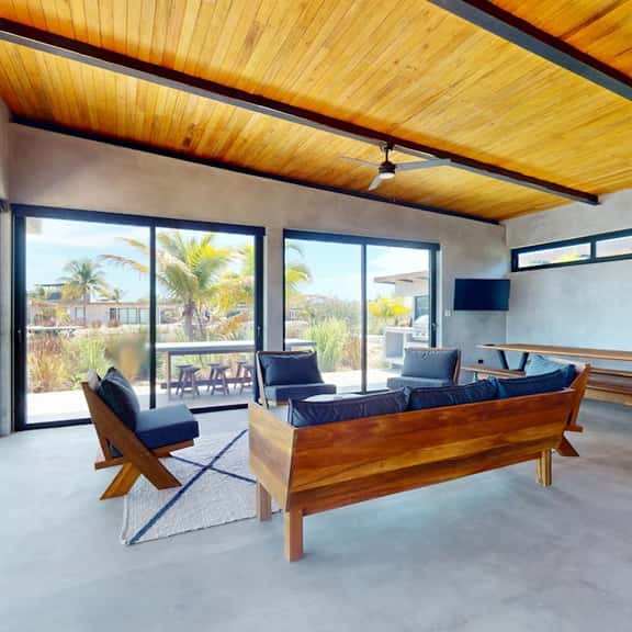 Spacious dog-friendly villa with king beds, private pool, water views & BBQ deck - Image 1