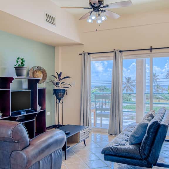 Oceanfront home with pool, breathtaking views, central AC & 2 large balconies - Image 1
