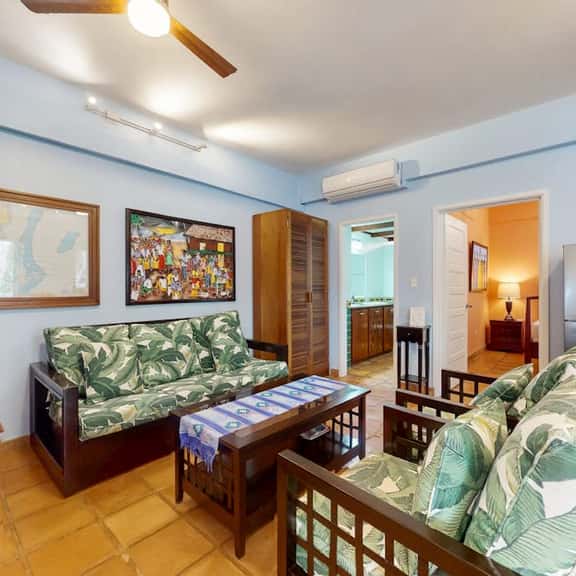Tranquil ocean-view escape with shared pool, beach access, AC, & free wifi - Image 1