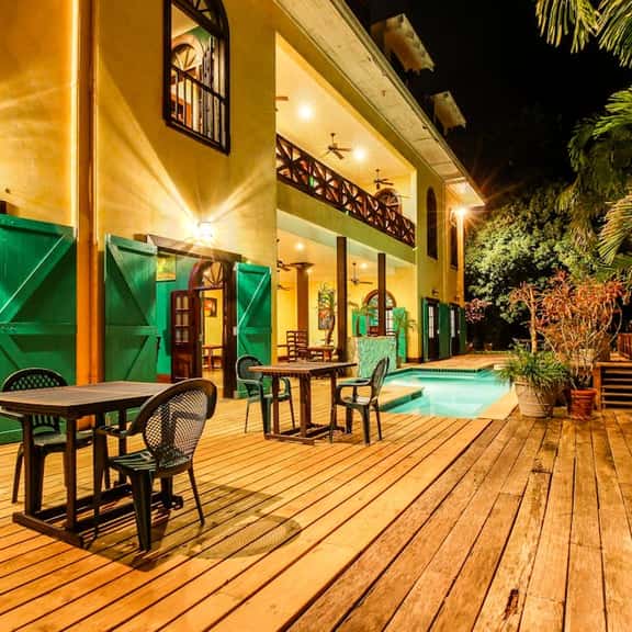 Two Riverfront Suites with Shared Infinity Pool, Balcony Views, WiFi, AC - Dogs OK - Image 1