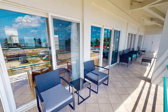 Steps from the sea apartment with shared pool & ocean-view balcony