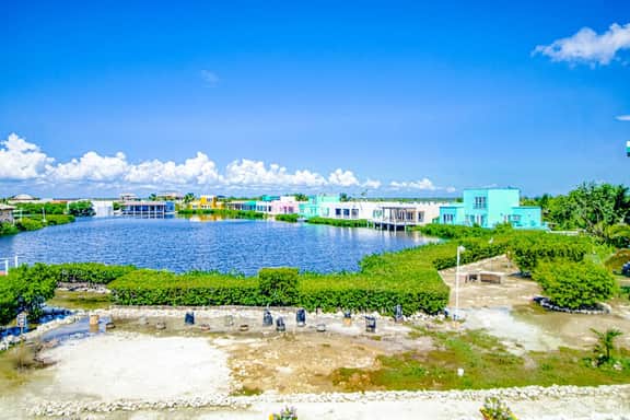 Oceanfront home with pool, breathtaking views, central AC & 2 large balconies