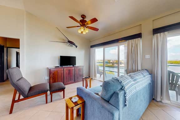 Renovated 2BR with Sunset Views at Mara Laguna