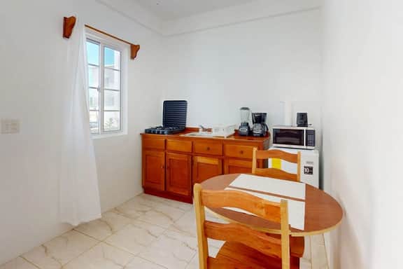 Charming single-level apartment with kitchenette and great location