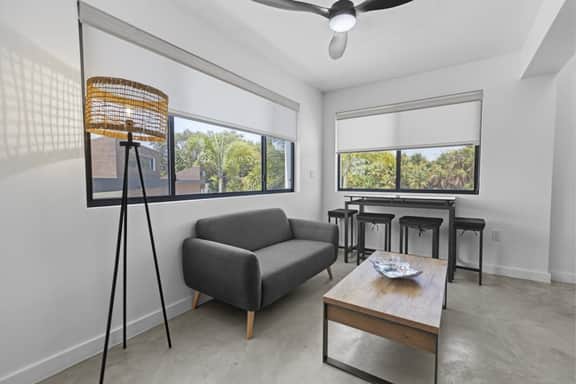 Charming lagoon front apartment with kayaks, SUPs, & nearby beach