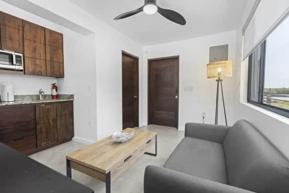 Charming lagoon front apartment with kayaks, SUPs, & nearby beach