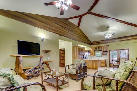 New Home w Balcony, WiFi, Partial AC & Great Neighborhood - Ideal for Day Trips