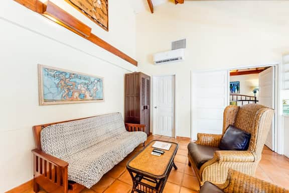 Oceanfront retreat with water view, pool, AC & free WiFi - easy beach access