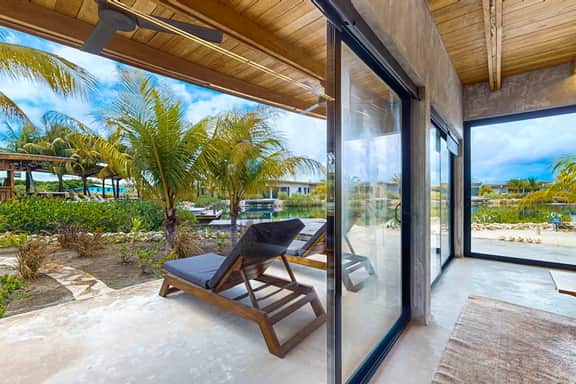 Tranquil canal-view villa with WiFi, dog-friendly space & open layout