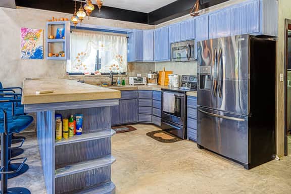 Oceanfront villa w inviting pool, breathtaking views, tranquil surroundings