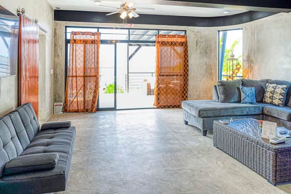 Oceanfront villa w inviting pool, breathtaking views, tranquil surroundings