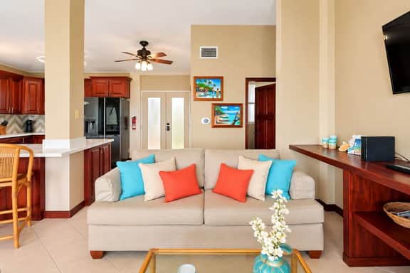 Renovated Lagoon View Condo with Pool in San Pedro - Image 3