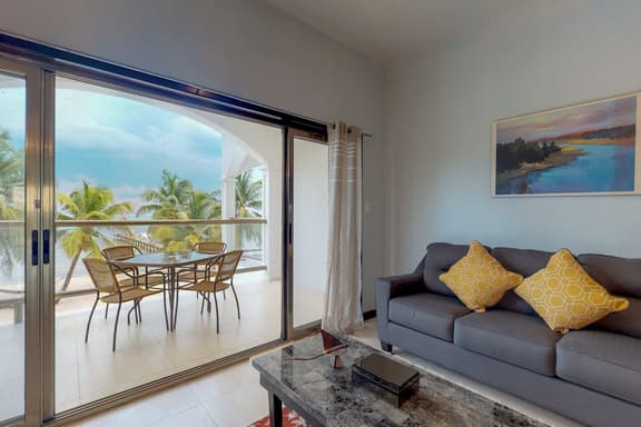 Oceanfront condo with amazing water views, partial AC, WiFi & pool