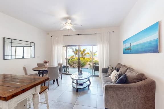New oceanfront condo w shared pool, dock, two kayaks, partial AC, strong WiFi