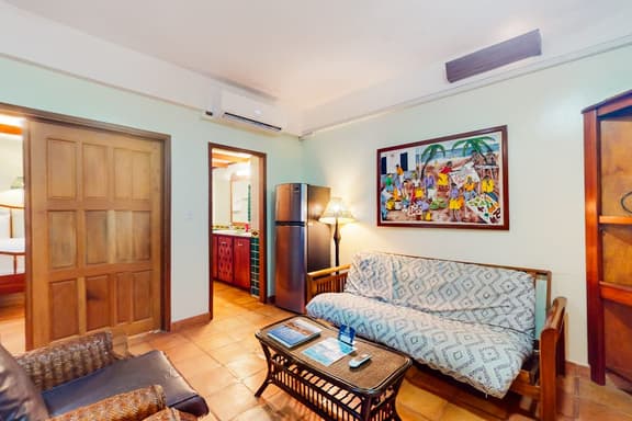 Oceanfront condo with pool, sea view, central AC & WiFi - steps to the beach